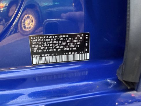 Used 2016 Volkswagen Golf R 4-Door AWD/4WD image 32