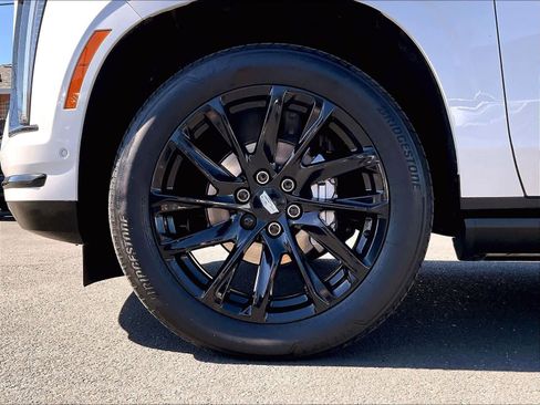 Used 2025 Cadillac Escalade Sport Platinum image 11