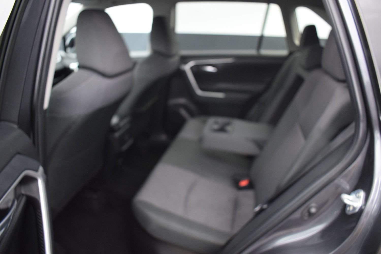 Used 2025 Toyota RAV4 XLE AWD/4WD image 12
