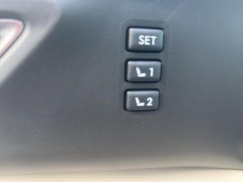 New 2025 Subaru Ascent Limited w/ Popular Package #2 image 21