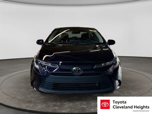 Used 2024 Toyota Corolla LE FWD image 2