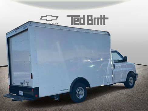 New 2025 Chevrolet Express 3500 w/ Power Convenience Package image 4