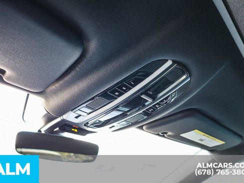 Used 2023 Porsche Cayenne Platinum Edition image 70