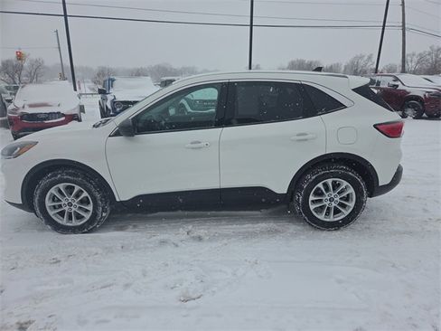 Certified 2022 Ford Escape SE w/ Cold Weather Package image 29