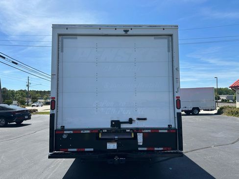 Used 2021 GMC Savana 3500 Extended w/ Power Convenience Package RWD image 6