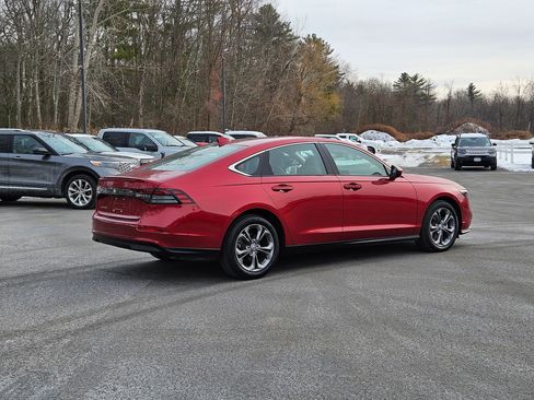Used 2024 Honda Accord EX image 3