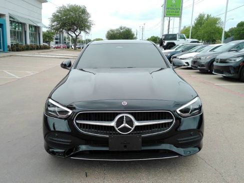 Used 2024 Mercedes-Benz C 300 Sedan image 2