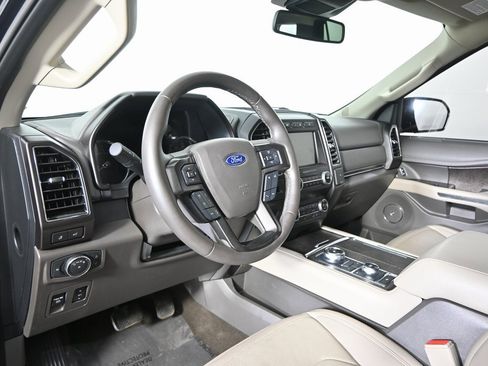 Used 2021 Ford Expedition Limited image 24