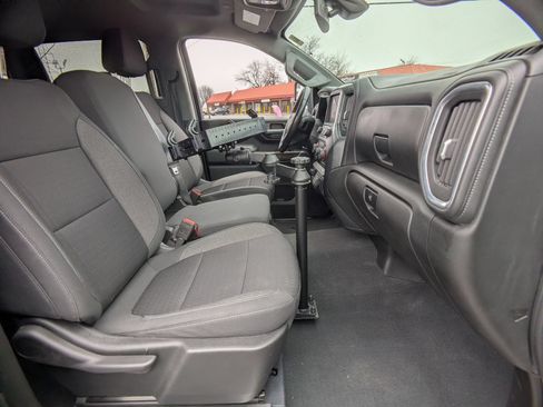 Used 2021 Chevrolet Silverado 2500 LT w/ Convenience Package AWD/4WD image 12