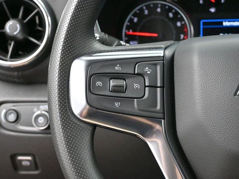 Used 2022 Chevrolet Blazer LT FWD image 17