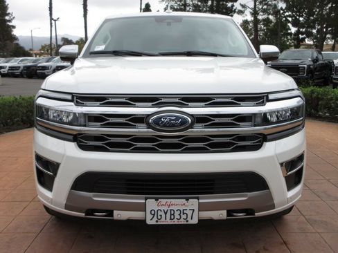 Used 2023 Ford Expedition Platinum AWD/4WD image 8