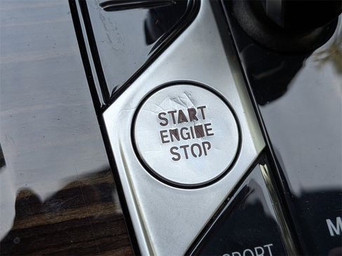 Used 2021 BMW X5 xDrive40i w/ Premium Package image 31