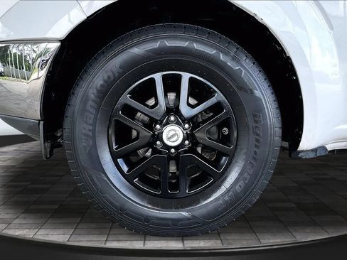 Used 2019 Nissan Frontier SV RWD image 31
