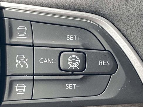 New 2026 Jeep Grand Cherokee L Limited RWD image 53