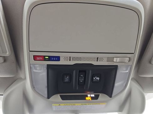 Used 2021 Subaru Forester Limited image 44