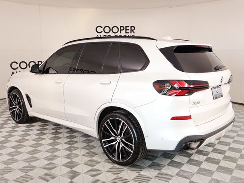 Used 2024 BMW X5 xDrive40i w/ Executive Package image 24