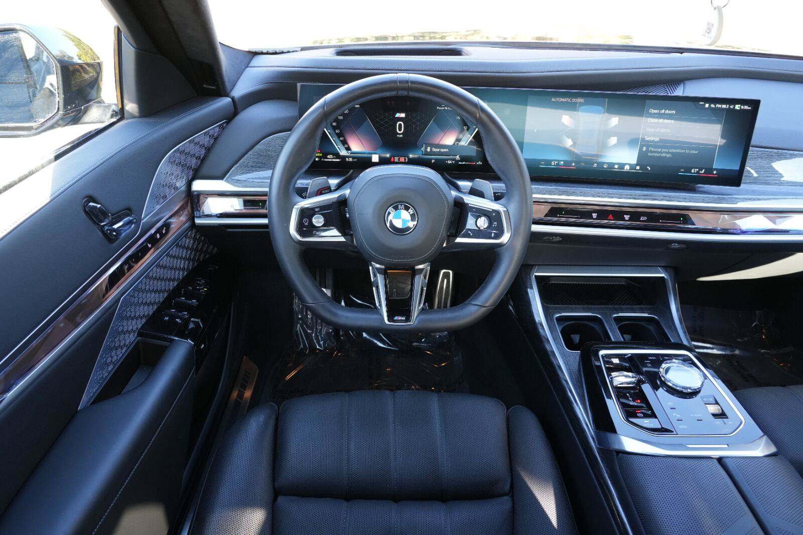 Used 2025 BMW 760i xDrive w/ Executive Package AWD/4WD image 22