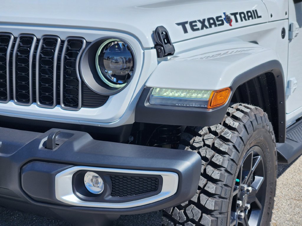 New 2026 Jeep Gladiator Mojave AWD/4WD image 7