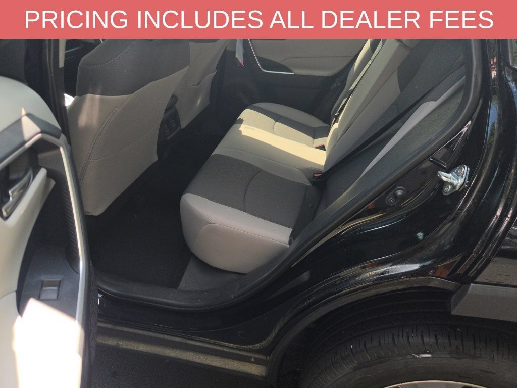 Used 2022 Toyota RAV4 XLE w/ Convenience Package AWD/4WD image 11