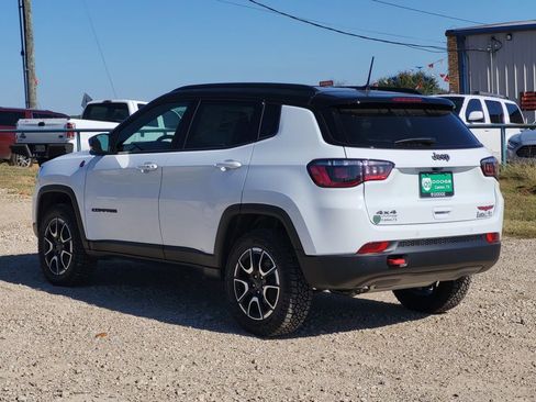 New 2026 Jeep Compass Trailhawk image 4