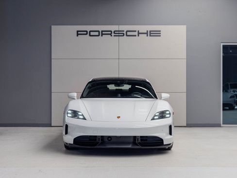 Used 2025 Porsche Taycan GTS image 7