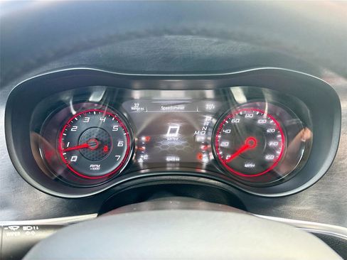 Used 2017 Dodge Charger R/T RWD image 12