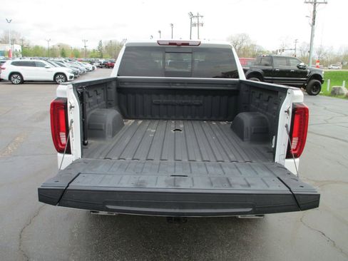 Used 2022 GMC Sierra 1500 Denali image 8