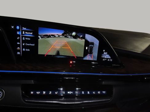 Used 2023 Cadillac Escalade ESV Premium Luxury Platinum image 27