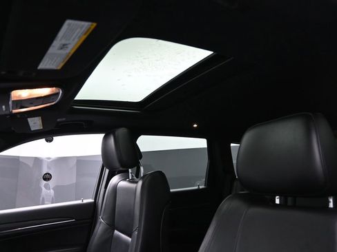 Used 2020 Jeep Grand Cherokee Limited w/ Trailer Tow Group IV image 20