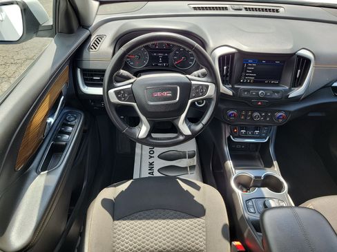 Used 2018 GMC Terrain SLE w/ Driver Convenience Package AWD/4WD image 10