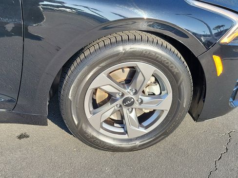 Used 2022 Kia K5 LXS image 13