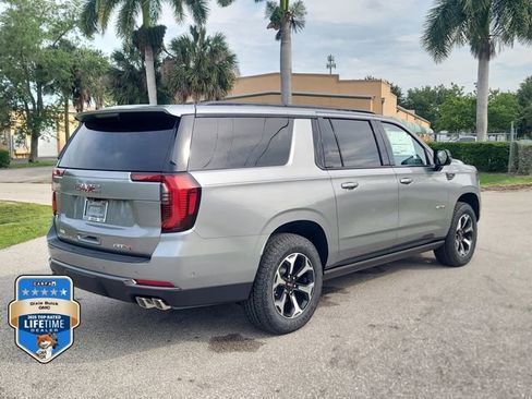 New 2026 GMC Yukon XL AT4 w/ AT4 Premium Plus Package AWD/4WD image 4