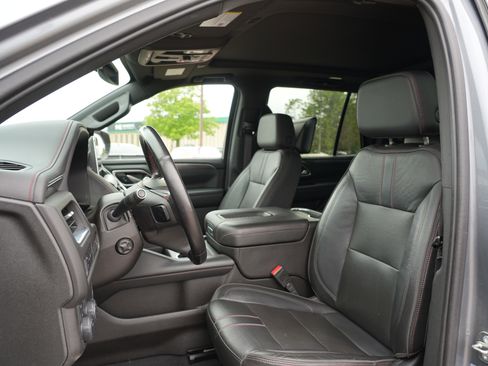 Used 2021 Chevrolet Tahoe RST w/ Luxury Package AWD/4WD image 10