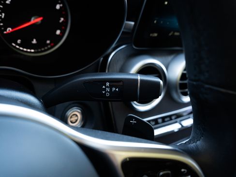 Used 2021 Mercedes-Benz GLC 300 300 image 24