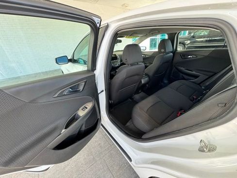 Used 2020 Chevrolet Malibu LS image 19