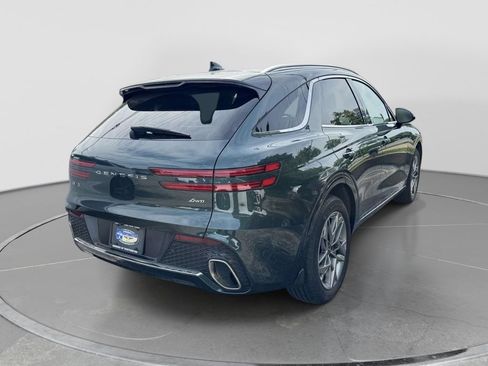 Used 2023 Genesis GV70 2.5T w/ Select Package AWD/4WD image 3