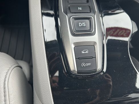 Used 2019 Honda Pilot Touring image 37