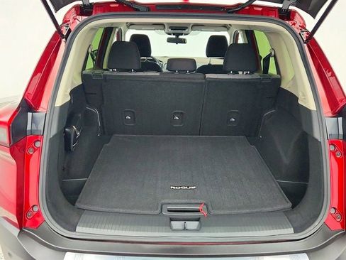 Used 2023 Nissan Rogue SV image 21