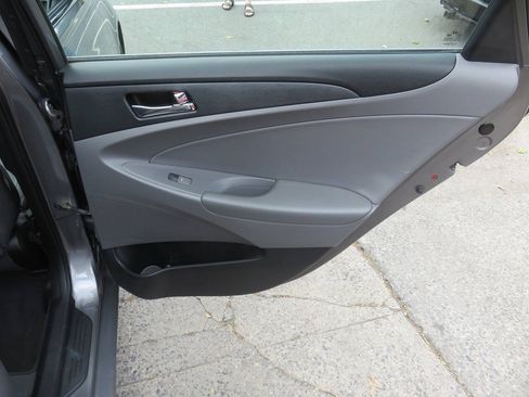 Used 2011 Hyundai Sonata GLS w/ Popular Equipment Pkg 2 FWD image 27