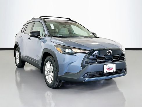 New 2026 Toyota Corolla Cross LE FWD image 3