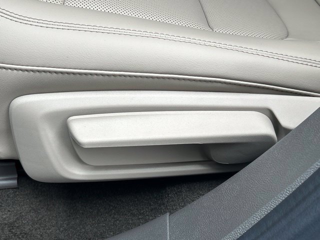 Used 2022 Lincoln Corsair AWD w/ Equipment Group 101A image 47