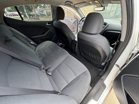 Used 2016 Kia Optima Hybrid w/ Hybrid Convenience Package FWD image 37