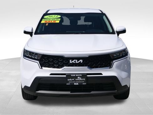 Used 2023 Kia Sorento LX FWD image 8