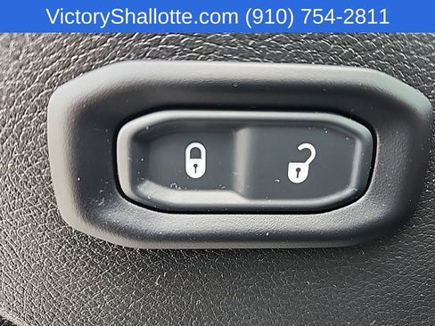 Used 2020 Jeep Wrangler Unlimited Sport image 21