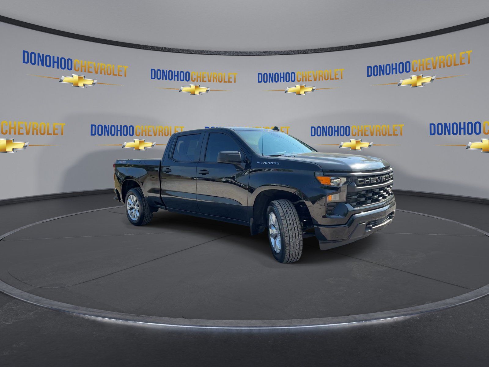 Used 2024 Chevrolet Silverado 1500 Custom AWD/4WD image 5