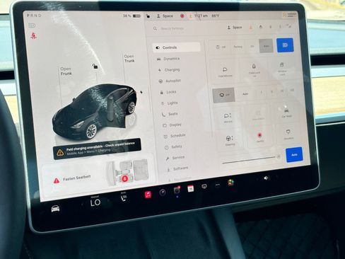 Used 2023 Tesla Model 3 Standard Range RWD image 25