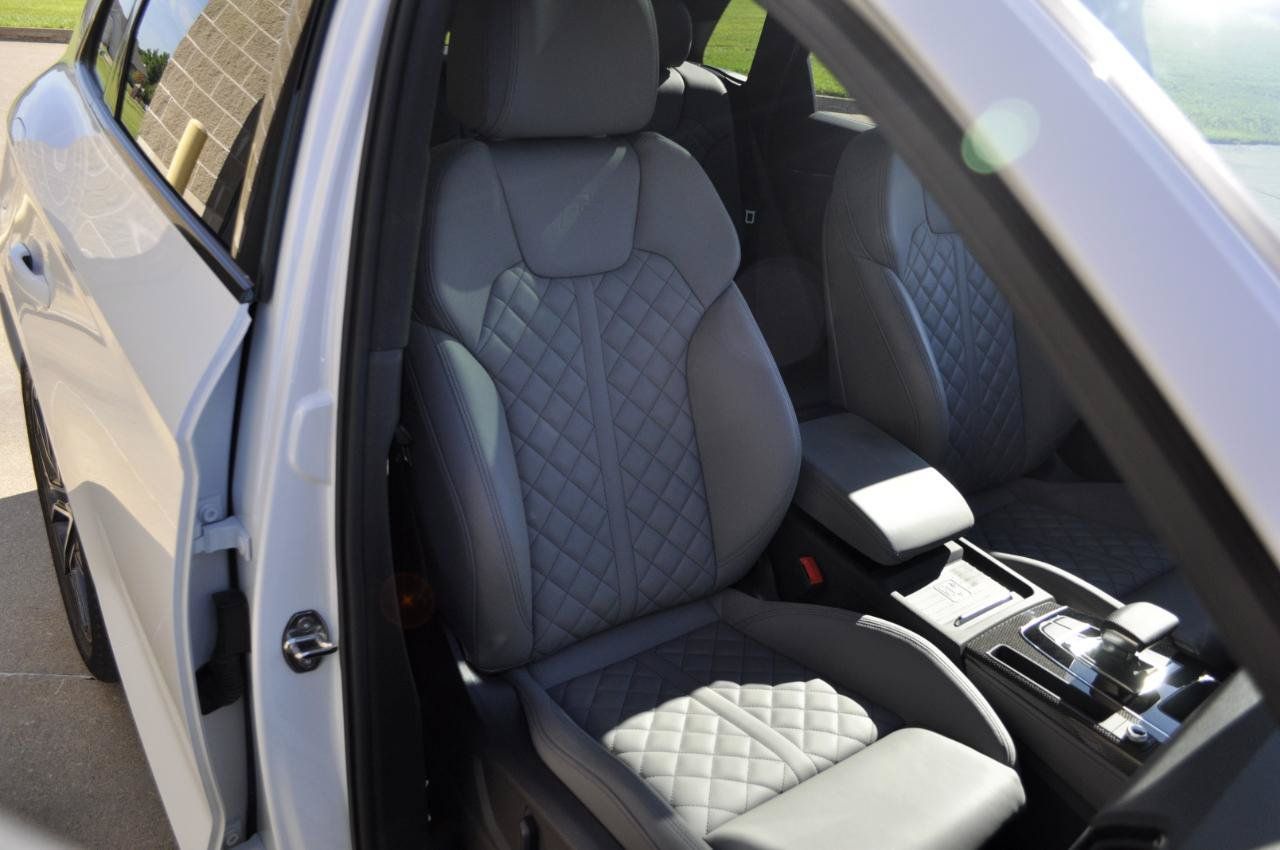 Used 2024 Audi SQ5 Prestige AWD/4WD image 27