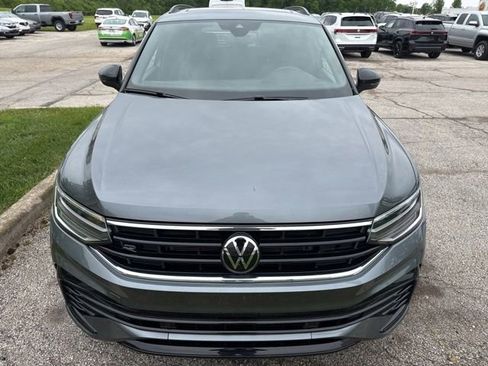 Used 2023 Volkswagen Tiguan SE R-Line AWD/4WD image 10