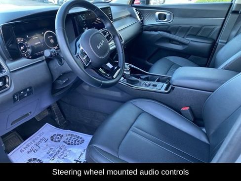 Used 2023 Kia Sorento SX AWD/4WD image 6