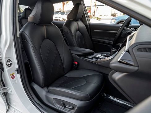 Used 2018 Toyota Camry XLE w/ Audio Package image 30